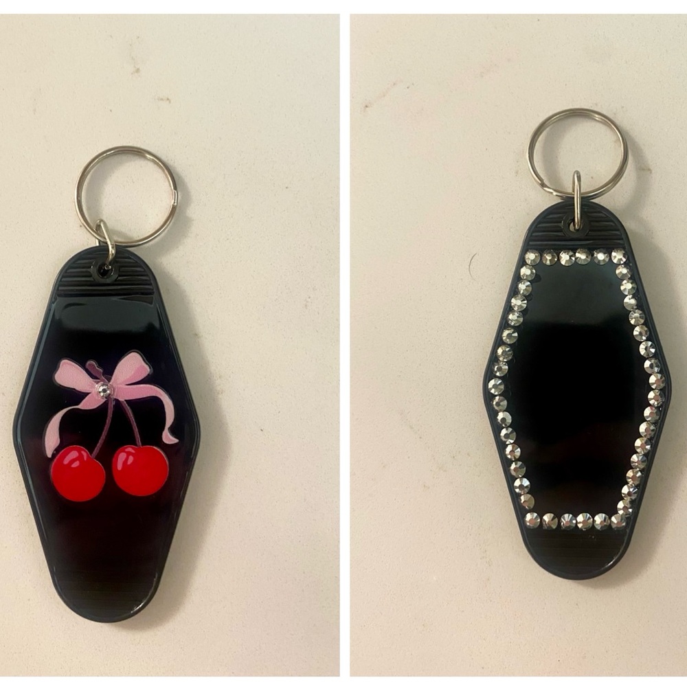 Handmade Retro Motel Style Keychain